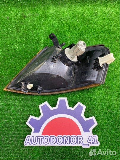 Габарит передний правый Nissan Ad vhny11 QG18DE