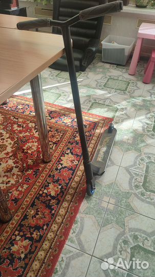 Продам самокат трюковой