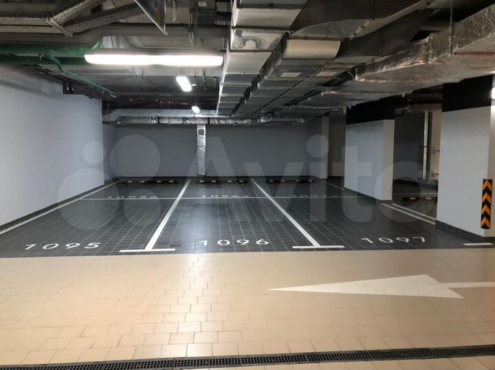 Машиноместо, 14 м²