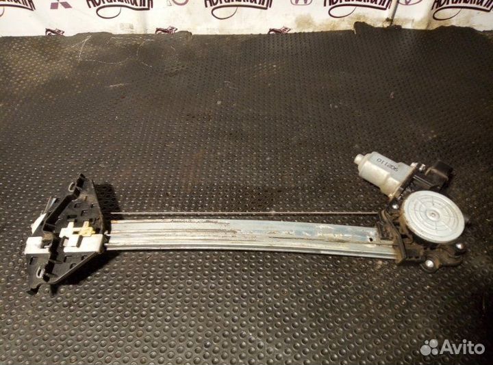 Стеклоподъемник задний правый Honda Civic седан