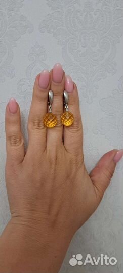 Серебряные серьги с янтарем