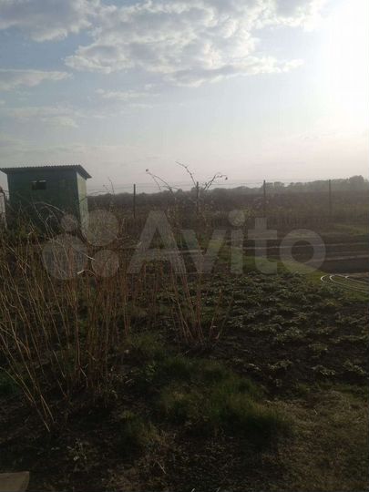 Дом 12 м² на участке 4 сот.