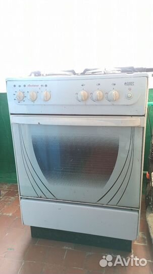 Газовая плита с электрической духовкой