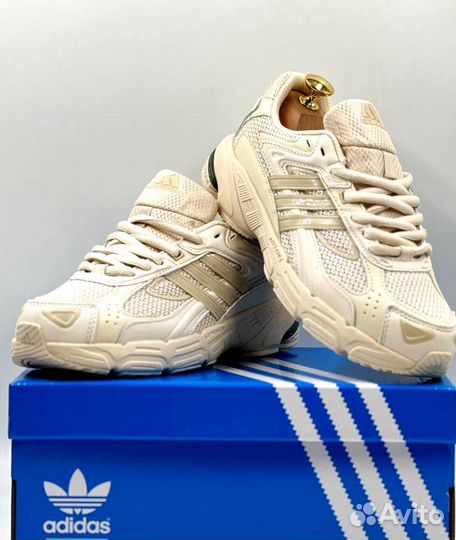 Кроссовки Adidas Response CL