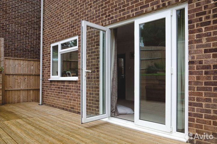 Пластиковые двери и входные группы