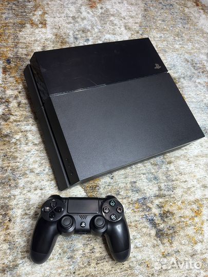Sony PlayStation 4 - Гарантия 2 геймпада