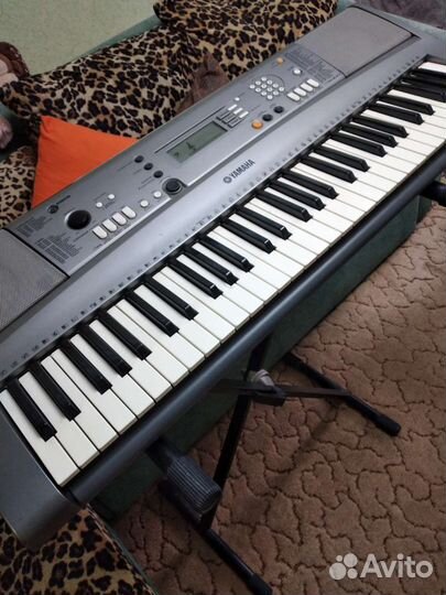 Синтезатор yamaha PSR R300