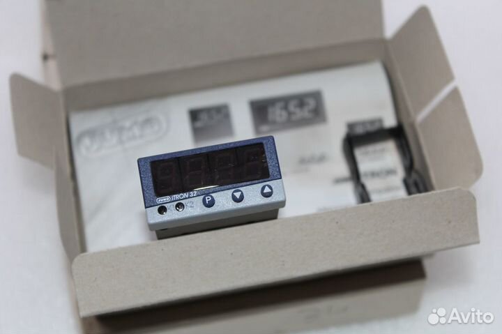 Регулятор jumo itron 702040/88-888-000-22/210,061