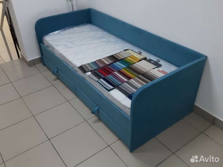 Детская кровать с ящиками 80х190