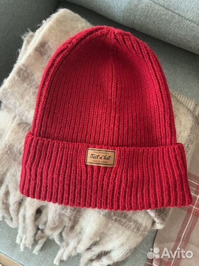 Шарфы и шапки женские пакетом