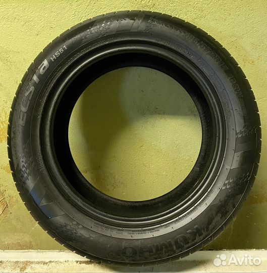 Kumho Ecsta HS51 235/55 R17 103W