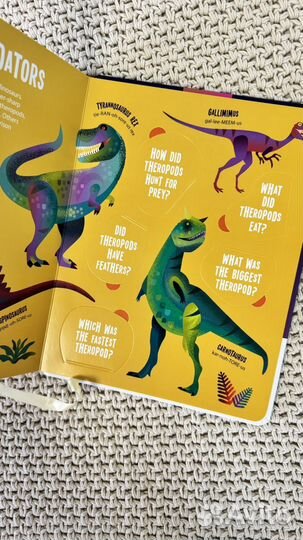 Dinosaurs интерактивная книга на английском