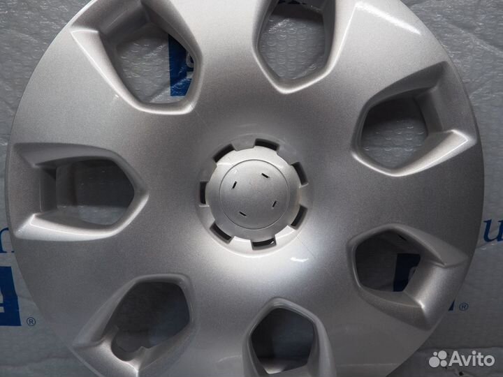 Колпак колеса Opel Astra J