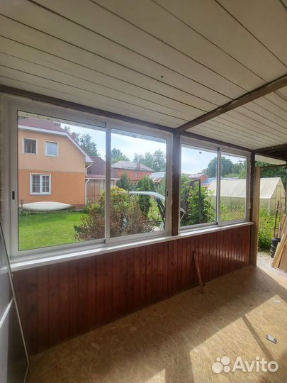 Остекление балкона пластиковыми окнами