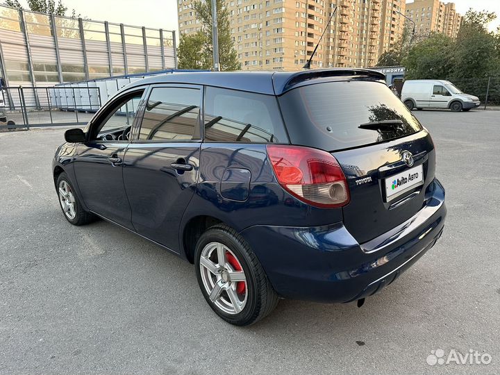 Toyota Matrix 1.8 AT, 2004, 238 500 км