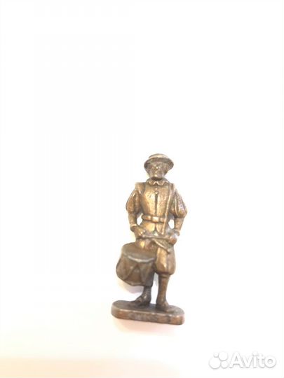 Солдатики миниатюрные