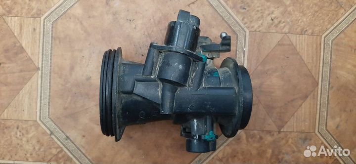 Дроссельная заслонка Renault Logan 1.4