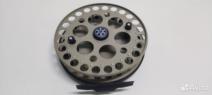 Катушка для рыбалки XT 1500 инерционная