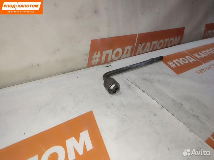 Ключ колесный (балонный) Mazda 3 BL рест. 2012