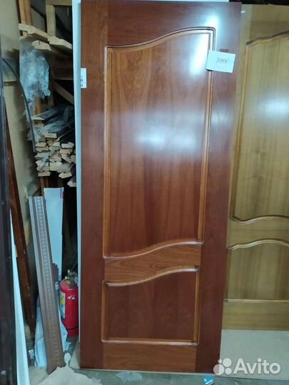 Двери натуральный шпон красное дерево орех Свобода