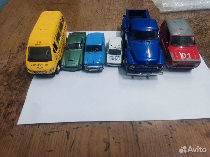 Машинки модельки