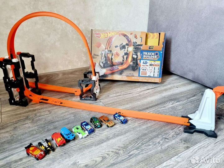 Hot wheels track builder