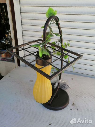 Лампа настольная