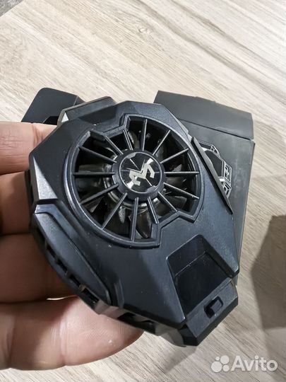 Куллер для мощных смартфонов при игре