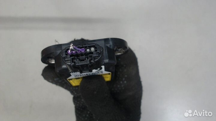 Датчик ускорения Lexus LS460, 2011