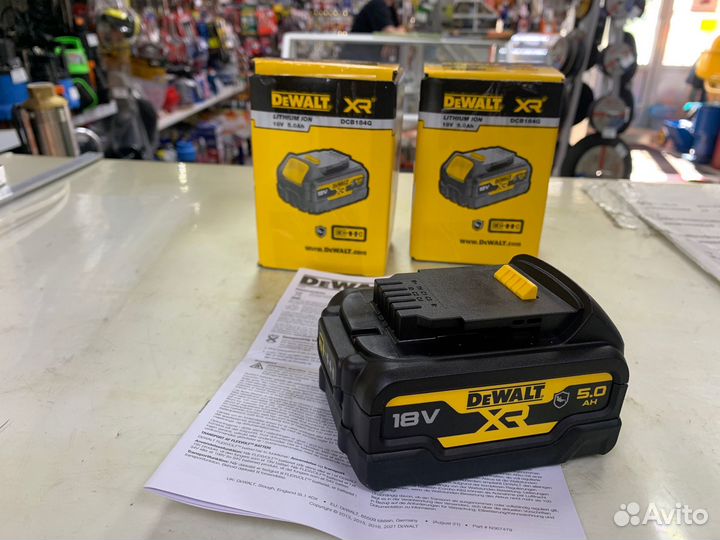 Аккумулятор dewalt XR DCB184G (5ач) маслостойкий