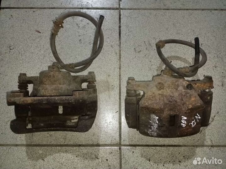 Суппорт передний Nissan Qashqai J10 Ниссан Кашкай