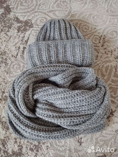 Комплект шапка и снуд женский