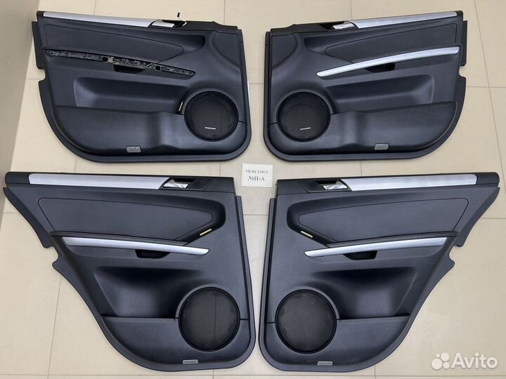 Обшивка двери Mercedes ML W164