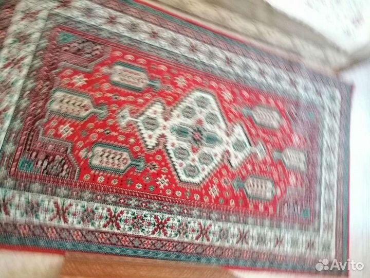 Ковер шерстяной новый