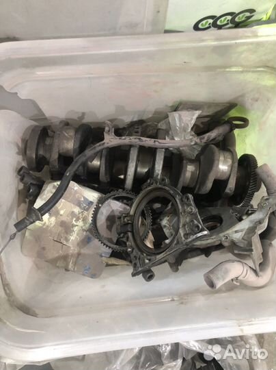 Двигатель в разобранном состоянии passat