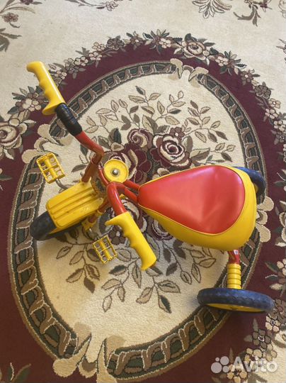 Детский трехколесный велосипед бу