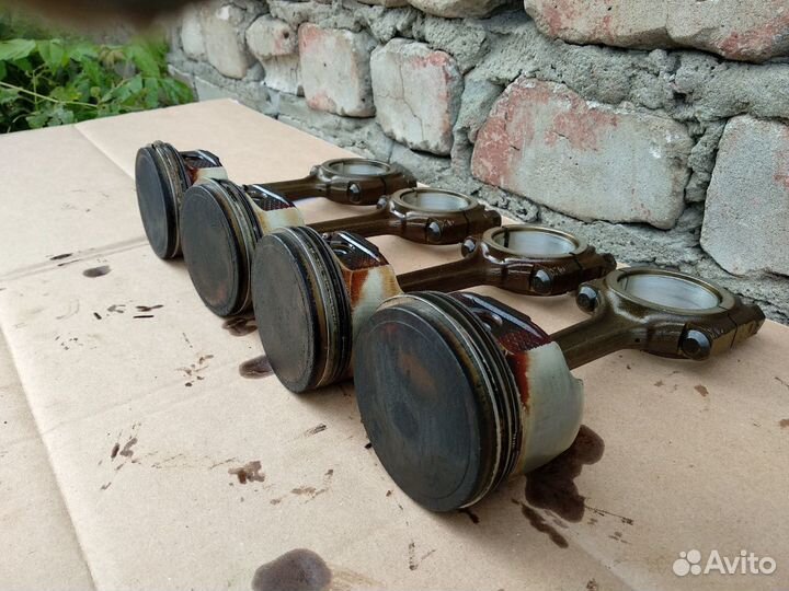 Поршень шатун Пежо 206, партнёр 1.4 KFW, KFV Tu3jp