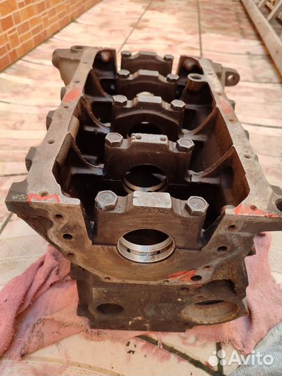 Блок двигателя