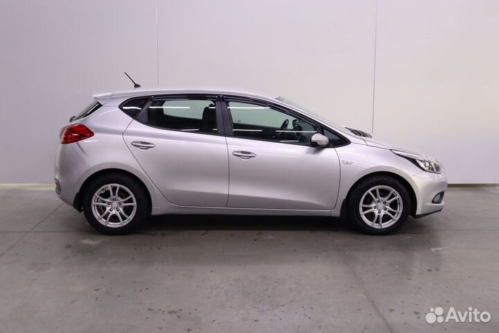 Kia Ceed 1.6 AT, 2014, 131 182 км