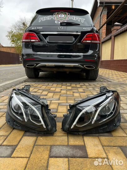 Фары в сборе на mercedes 213