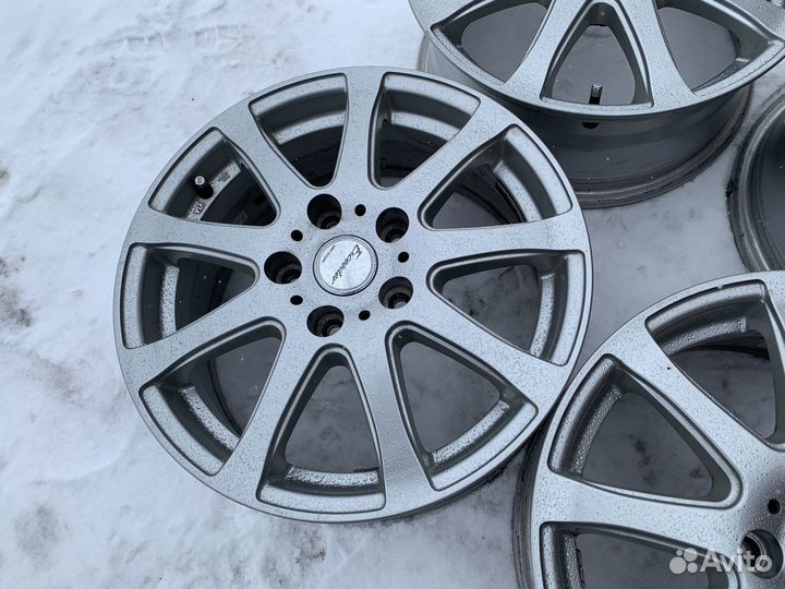 Литье Exceeder R16 5*114.3 et53 4шт из японии