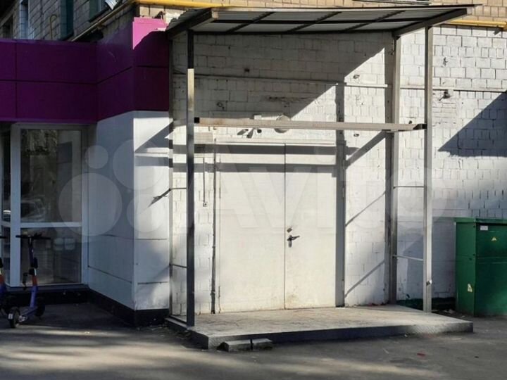 Продам торговое помещение, 275 м²