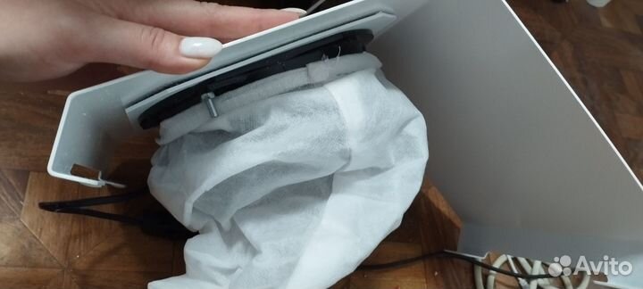 Маникюрная вытяжка