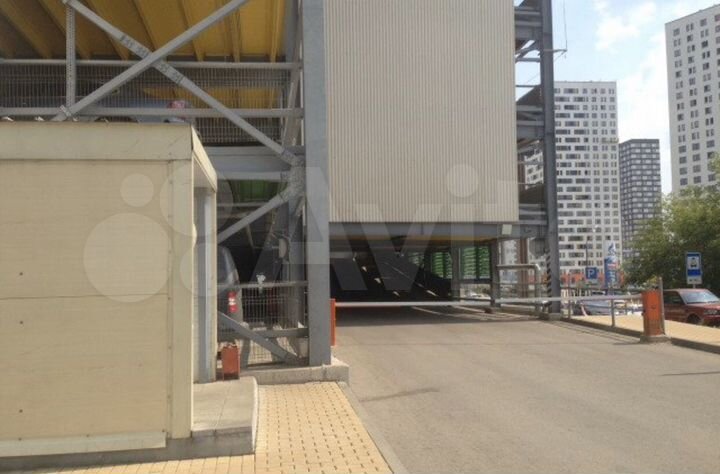 Машиноместо, 12 м²