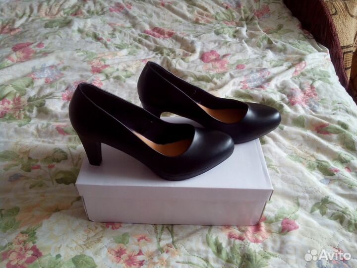 Туфли черные 40р
