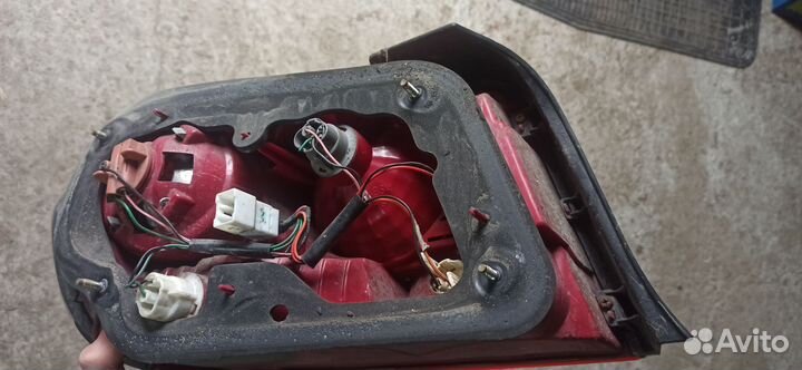 Фонарь правый Hyundai sonata 4 рестайлинг