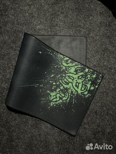 Игровой коврик Razer Goliathus 700x300