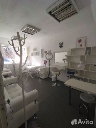 Сдам в аренду рабочее место кушетку 5000 в месяц