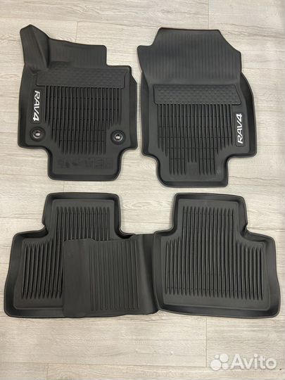 Оригинальные литьевые ковры Toyota RAV4