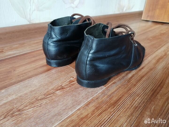 Лыжные ботинки р.37